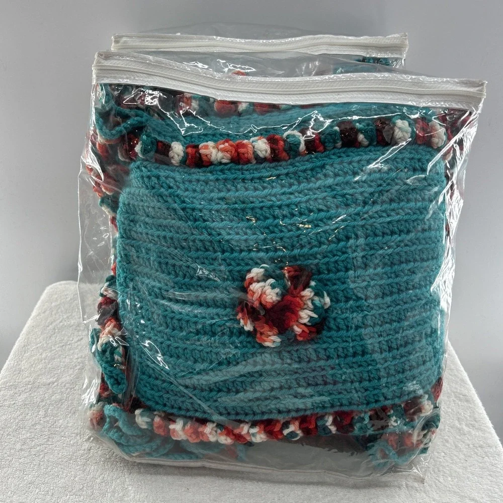 Decorative Pillows Handmade Crocheted Throw Pillows 3D Decor Teal Knit‎ Ruffles